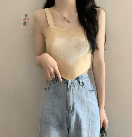 Sleeveless Aesthetic Top with Irregular Summer Design